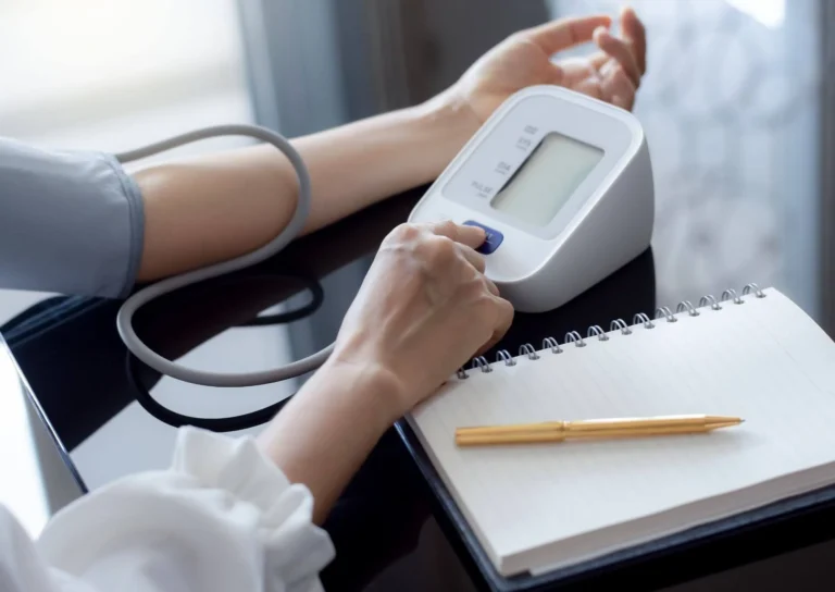 Which Blood pressure monitor you should choose